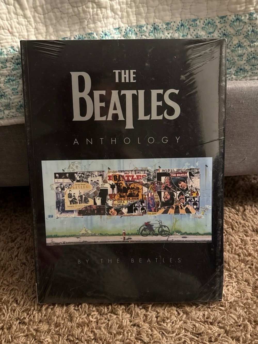 The Beatles Anthology Book - NEW